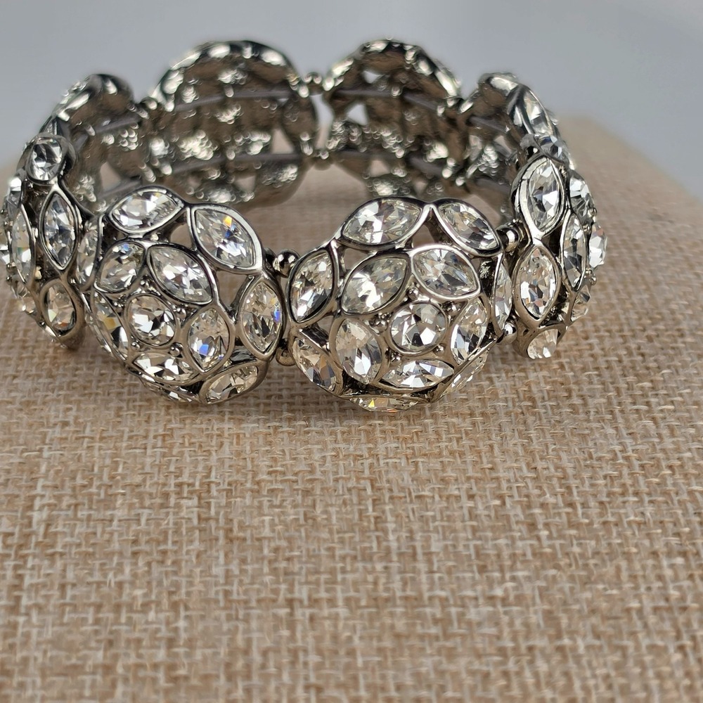 Silver Tone Rhinestone Cluster Stretch Bracelet‎ Domed Statement - Picture 3 of 7